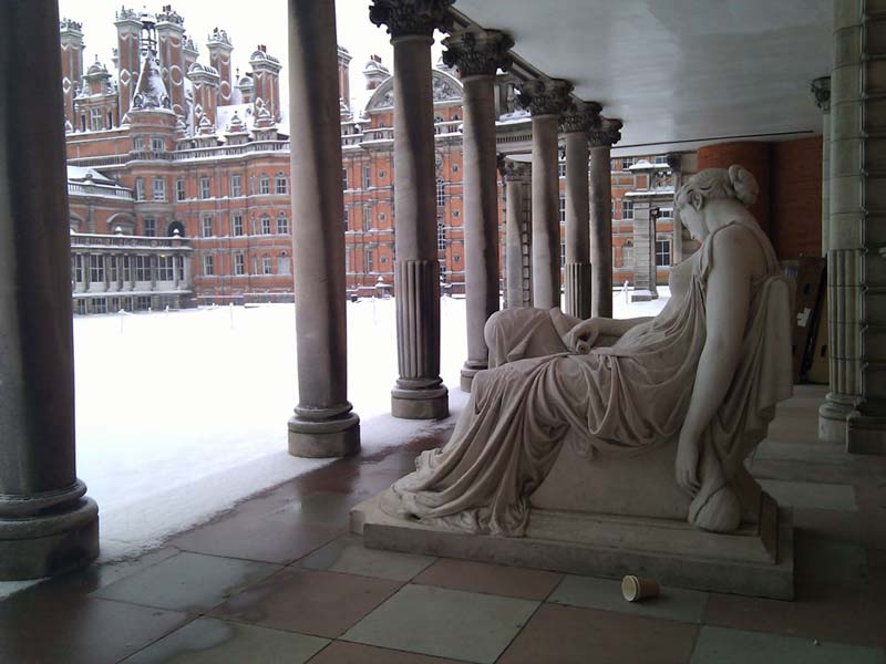 Statue of Erinna at Royal Holloway